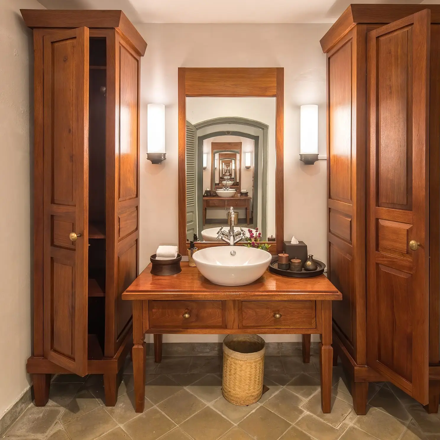 Bathroom sink and vanity