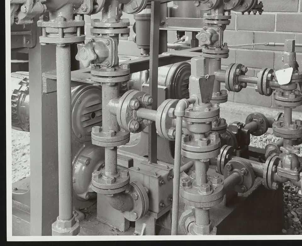 Industrial pipework and valves